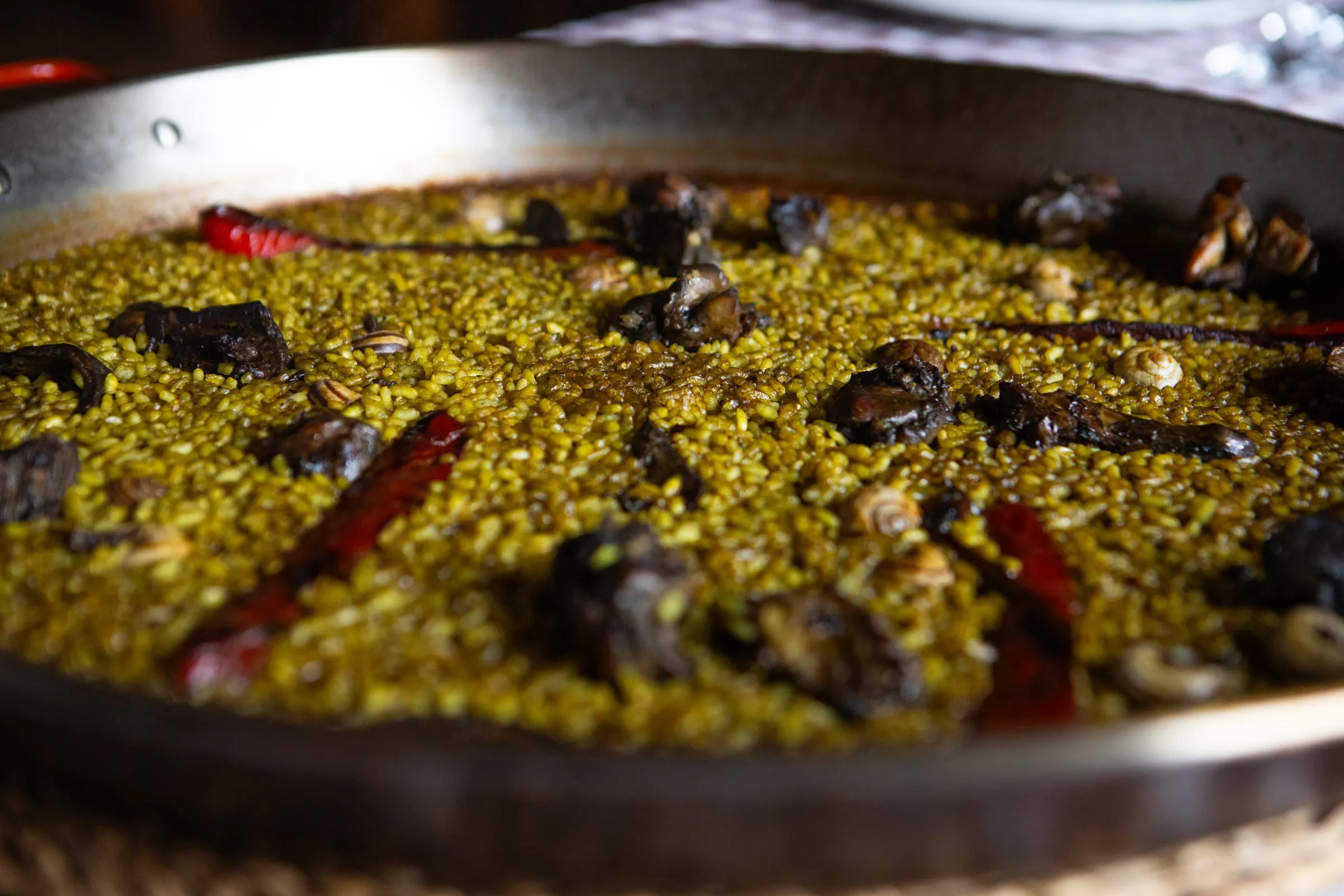 Arroz de conejo y caracoles