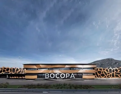 Fachada de Bodegas Bocopa en Petrer, Alicante