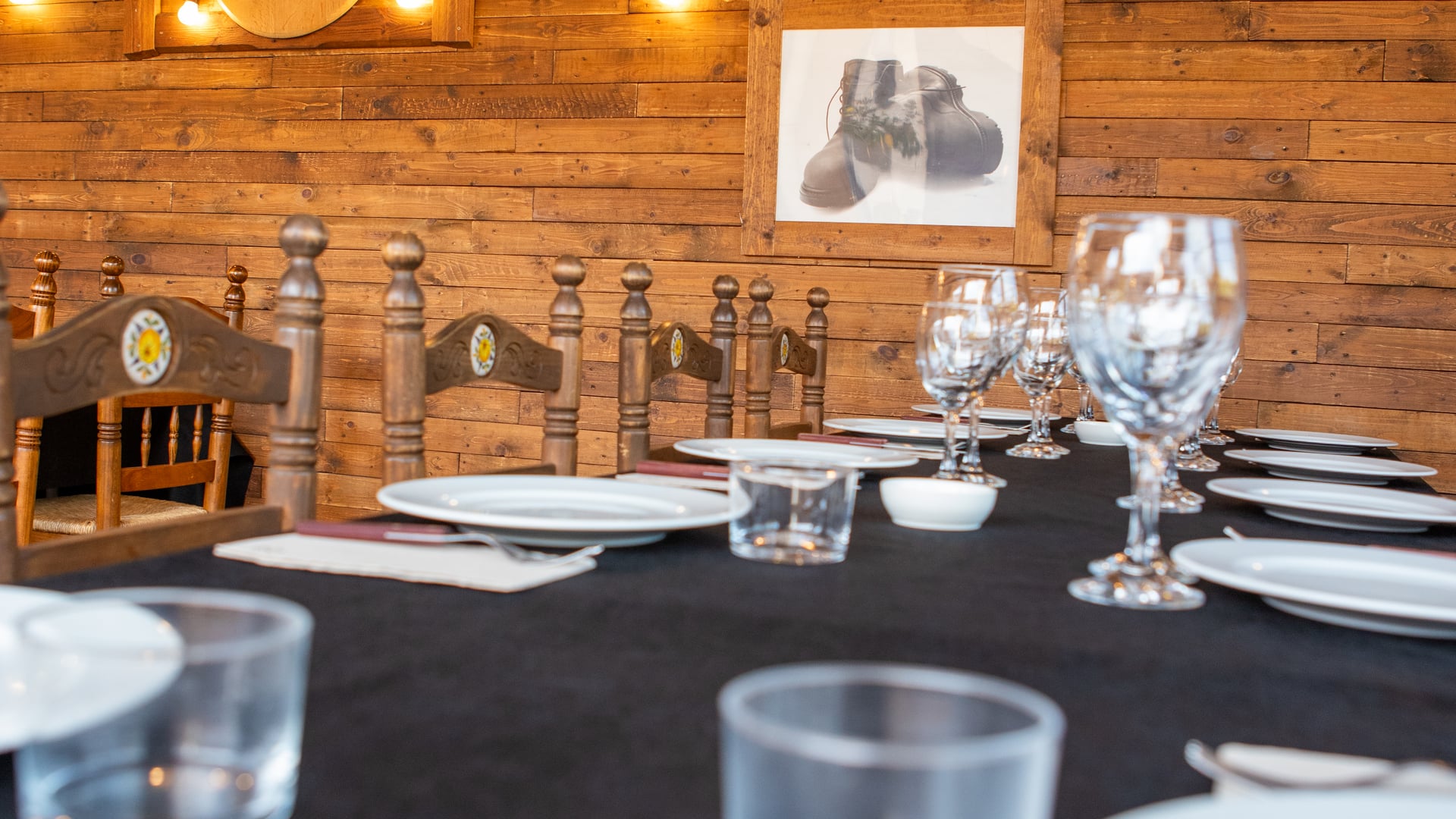 El mejor restaurante en Petrer: Finca La Esperanza entre olivos y sierra